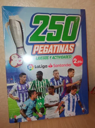 Álbum de cromos LaLiga Santander 250 pegatinas