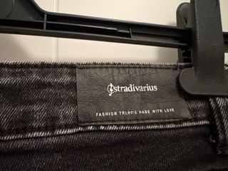 Vaqueros Stradivarius negros talla XS