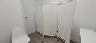 Biombo extensible 3 hojas con ruedas