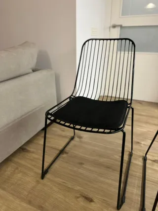 2 Sillas Metal Negras Maisons du Monde