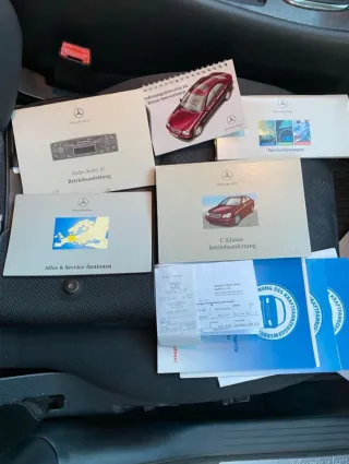 Mercedes-Benz Clase C 2005