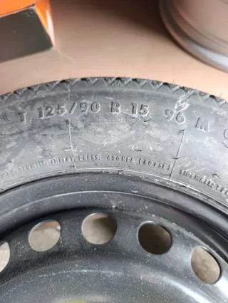 Rueda de repuesto Continental T125/90 R15