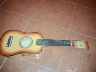 Guitarra Infantil Usada
