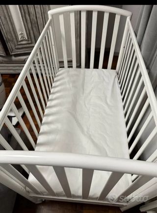 Lettino PALI bianco completo – materasso + set coo
