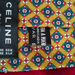 Corbata de caballero con estampado geométrico