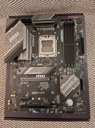 Placa-mãe MSI B650 GAMING PLUS WIFI