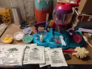 Cra-Z-Art Shimmer 'n Sparkle Bath Bomb Maker