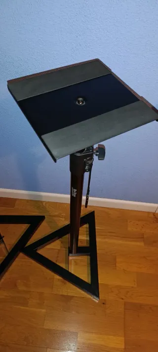 Soportes para monitor On-Stage negros