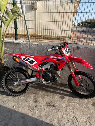 Moto honda CRF 2024