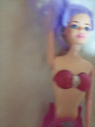 Muñeca sirena tamaño Barbie