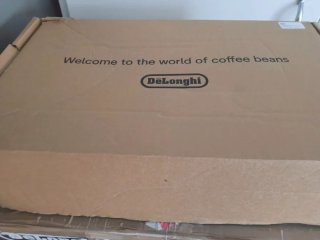 Cafetera DeLonghi Rivelia Blanca