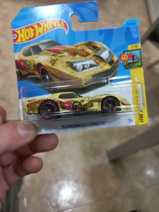 Hot Wheels '76 Greenwood Corvette