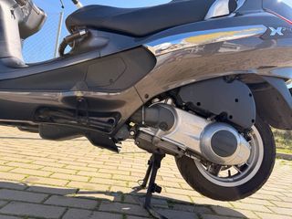 Piaggio X Evo 250 ie de color Gris. 48.211 Km.