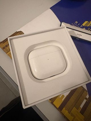 Funda Cargador AirPods 3 Apple Blanca