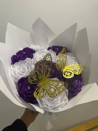 Ramo de flores de satén rosa y blanco o cualquier