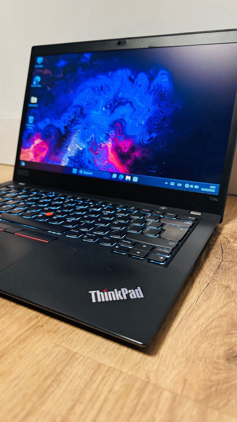 Lenovo ThinkPad T14S Táctil / LTE/ 16RAM Wifi6 AMD afbeelding 2