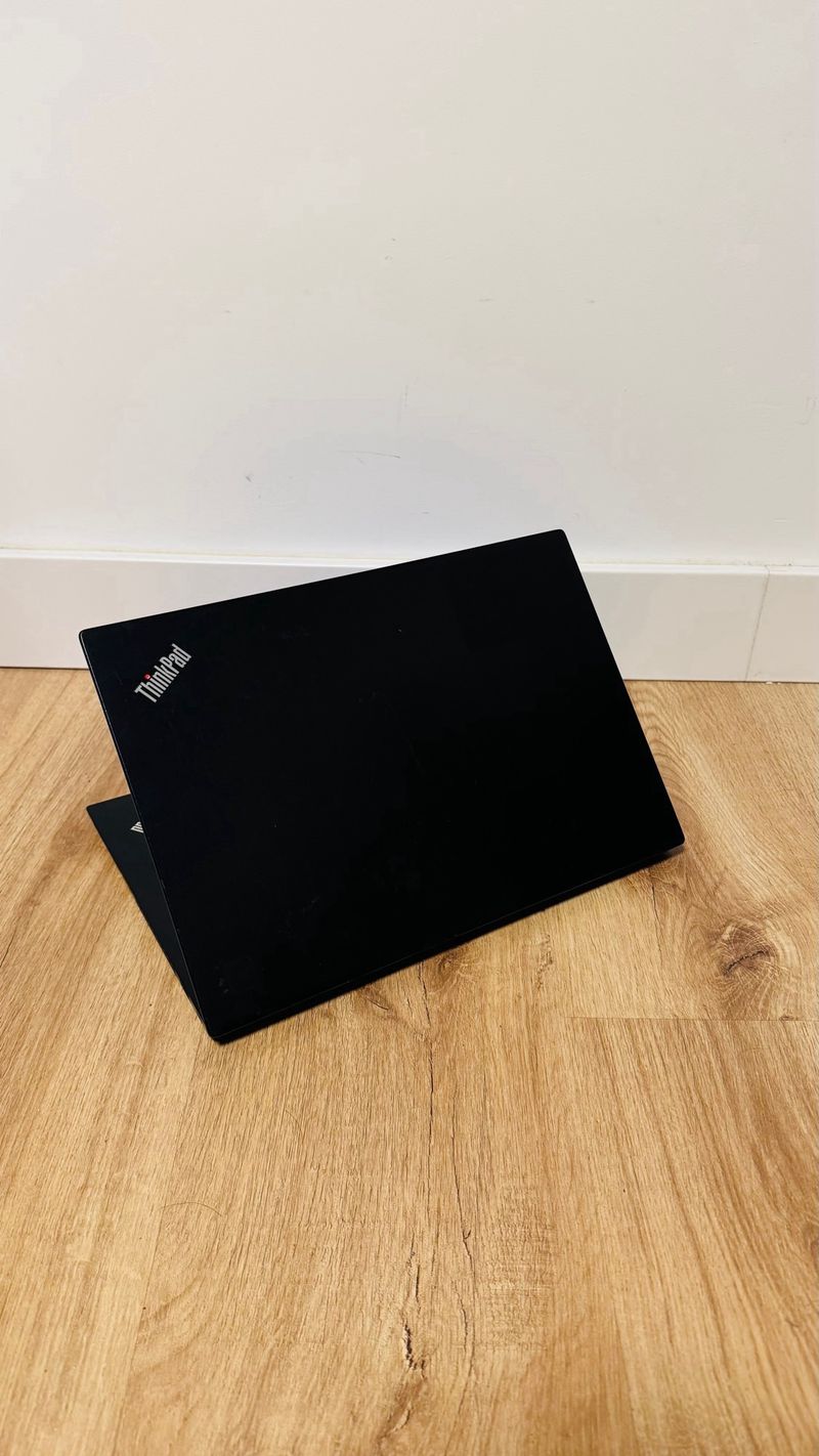 Lenovo ThinkPad T14S Táctil / LTE/ 16RAM Wifi6 AMD afbeelding 6