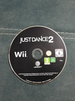 Just Dance 2 Juego De La Wii, Caja
