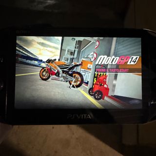 PS Vita Slim PCH-2004 Console Caricabatterie e sd