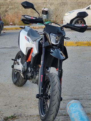 KTM 690 SMC R