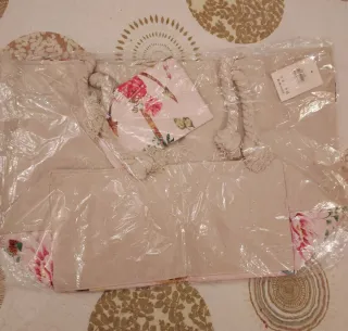 Bolso de tela con ancla y flores