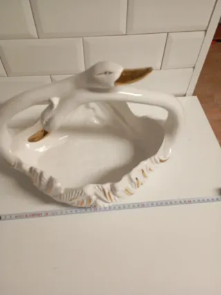 Frutero Cisne Blanco y Dorado