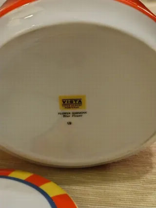 Tetera de porcelana Vista Alegre. Flower Harmony