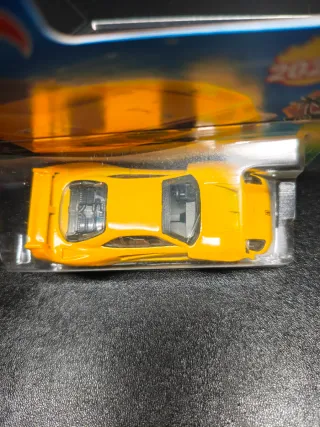 Hot Wheels Ferrari F40 Competizione 2025