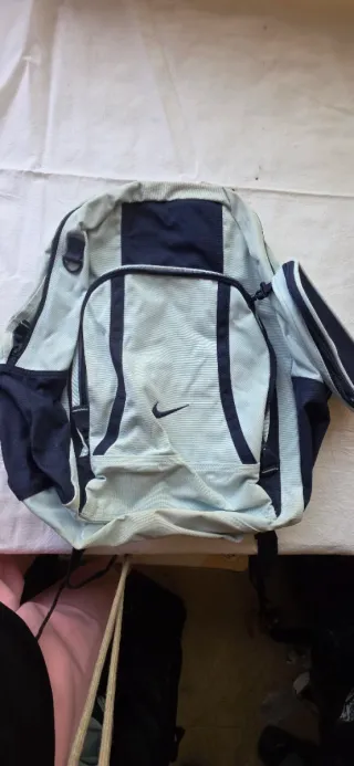 Mochila Nike Azul y Negra