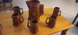 Juego 7 jarras cerámica vintage relieve conjunto