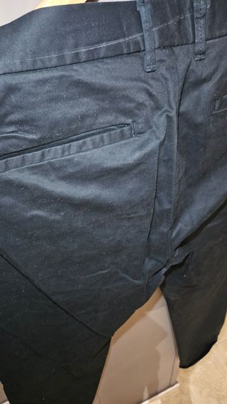 Chino Pull and Bear Negro Talla 46 Muy bueno