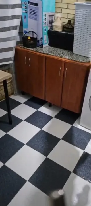 PISO ENORME EN CORIA CACERES 3 HABITACIONES 1 BAÑO