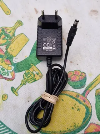 Adaptador Cargador 12V 1A