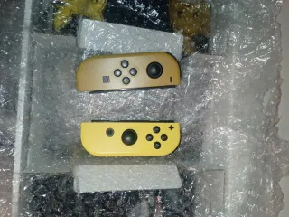 Nintendo Switch Edizione Pokémon Pikachu & Eevee