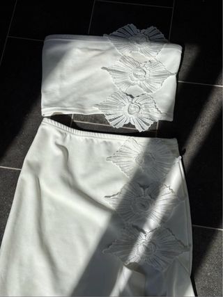 Conjunto Fashion Nova Crop Top y Falda