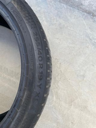 Ruedas Continental 255/40R19