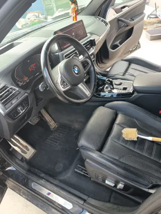 SERVICIO DE LIMPIEZA DE TODO TIPO DE VEHÍCULOS.