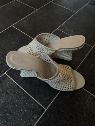 Zuecos de punto AZARAYAH beige