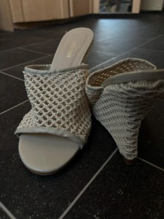 Zuecos de punto AZARAYAH beige