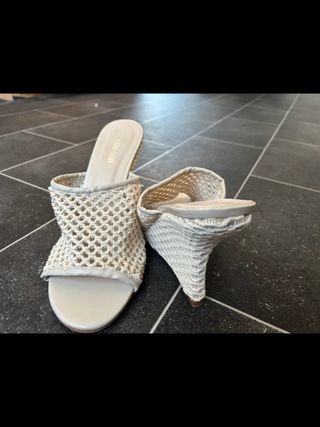 Zuecos de punto AZARAYAH beige