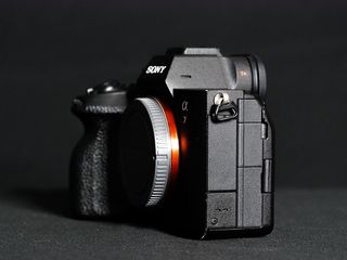 Sony Alpha 7 IV Cámara Mirrorless