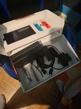 Nintendo Switch Blu e Rosso