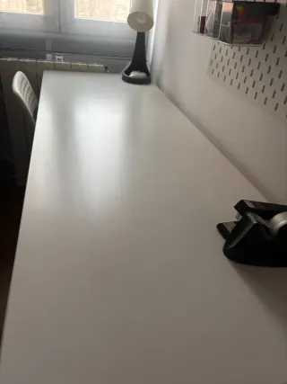 Mesa escritorio metal y madera