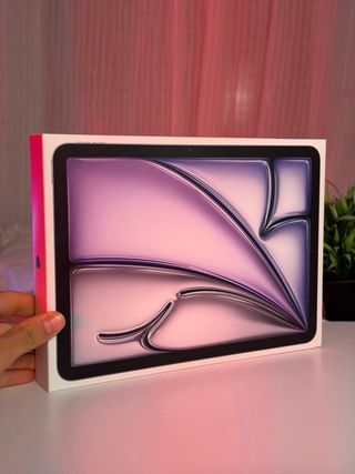 iPad Air M3 2025, mai aperto, sigillato