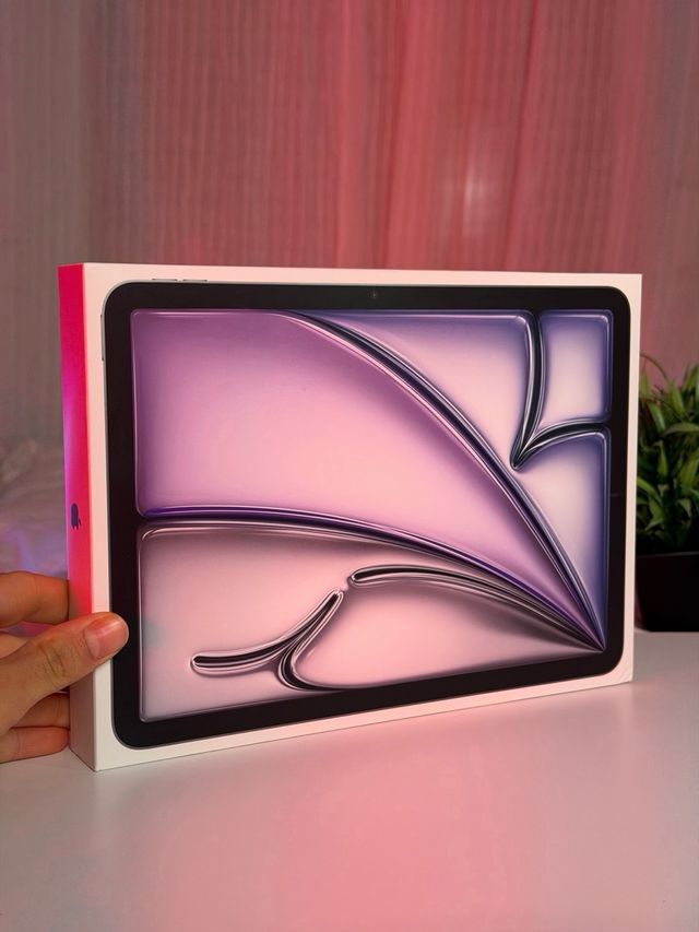 iPad Air M3 2025, mai aperto, sigillato
