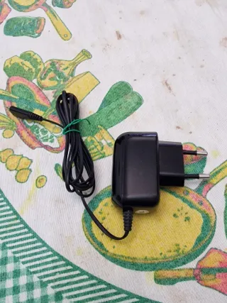 Cargador Adaptador de Corriente Negro