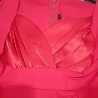 Vestido rojo con cuello Peter Pan