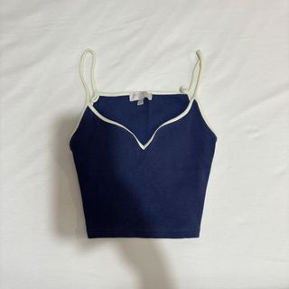 Top tirantes azul con ribete blanco