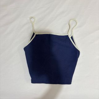 Top tirantes azul con ribete blanco