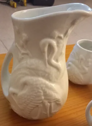 Set di porcellana con brocca e 5 tazze